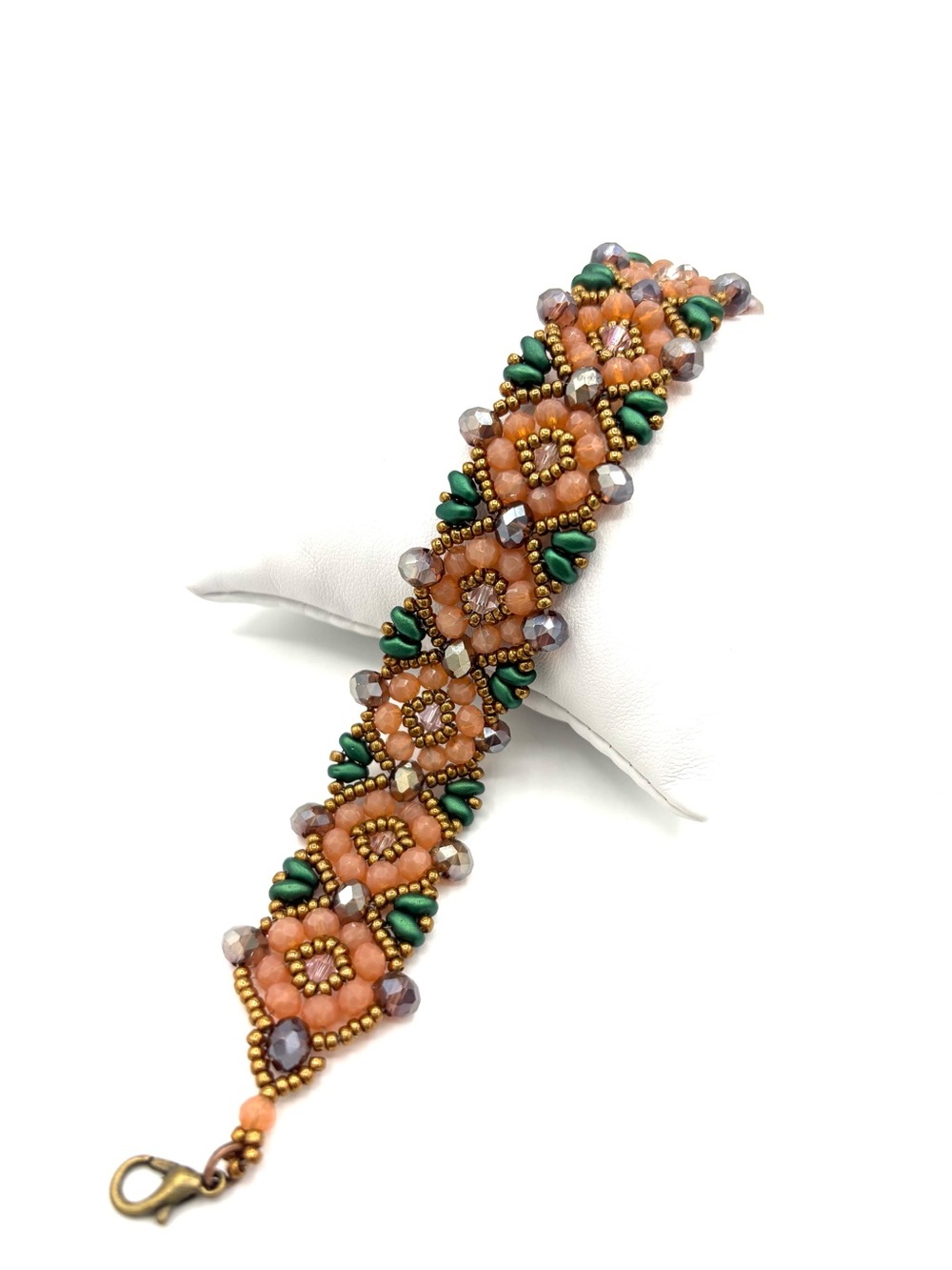 Hand Crafted Victorian Peach Flower Beaded Bracelet - Picture 3 of 8